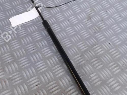 Used Tailgate lift support Tailgate lift support 30072650 30072650