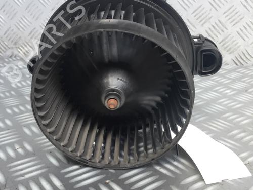 Used Heater blower motor FORD ECOSPORT 1.0 EcoBoost (125 hp) 17162515