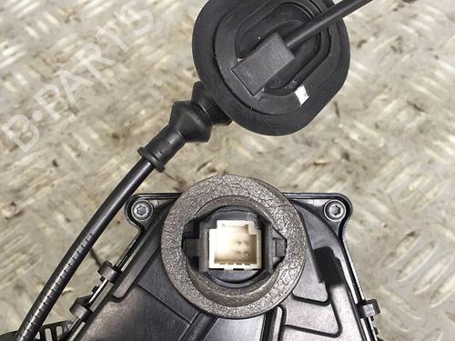 Used Rear right lock RENAULT CAPTUR II (HF_) TCe 100 (HFMT) (101 hp) 30069873