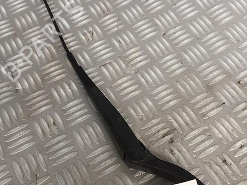 Used Front windshield wiper arm RENAULT TWINGO II (CN0_) 1.5 dCi (CN0E) (64 hp) 30070326