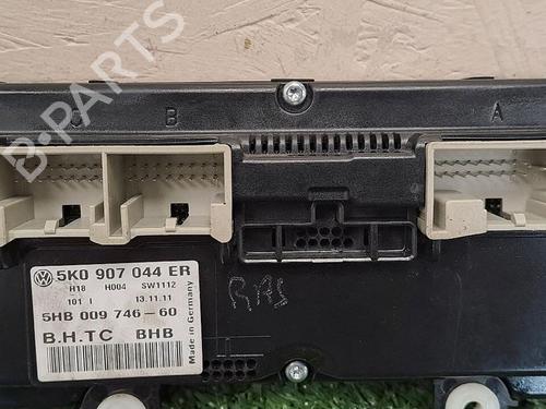 Used Climate control VW TOURAN (1T3) 1.6 TDI (105 hp) 30063998