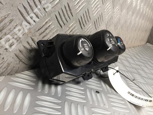 Climate control KIA SPORTAGE II (JE_, KM_) 2.0 CRDi | BP11403891I5 