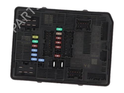 Used Fuse box Fuse box 38287828 38287828