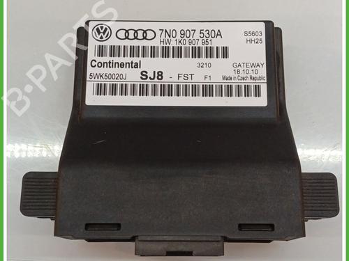 Used Control unit VW TOURAN (1T3) 1.6 TDI (105 hp) 18667692