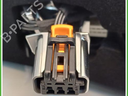 Left taillight PEUGEOT 308 SW III (FC_, FJ_, FR_, F4_, FN_) PureTech 130 (FRHNSL, FRHNST) | BP26902354C34 
