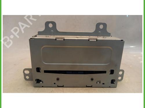 Used Radio Radio OPEL MERIVA B MPV (S10) 1.3 CDTI (75) (95 hp) 40075628 40075628