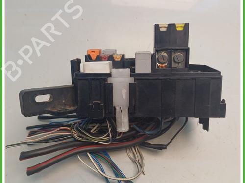 Fuse box TOYOTA YARIS (_P1_) 1.0 (SCP10_, SCP10R) | BP21586716E1 
