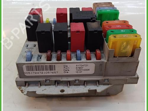 Fuse box LANCIA YPSILON (843_) 1.3 JTD (843.AXD11, 843.AXD1A) | BP40137148E1 - Image 3