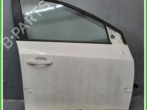 Used Right front door CHEVROLET CRUZE Hatchback (J305) 1.8 (141 hp) 25333106