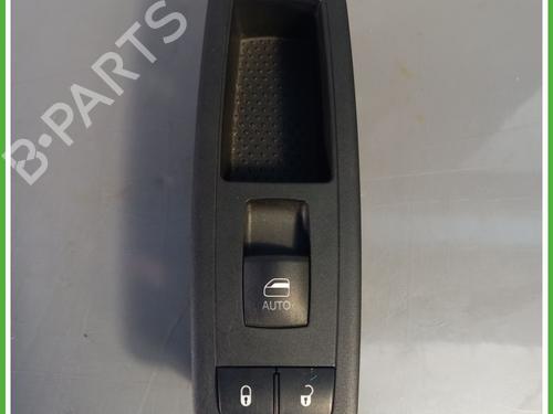 Used Right front window switch FIAT FREEMONT (345_) 2.0 JTD 4x4 (170 hp) 30169385