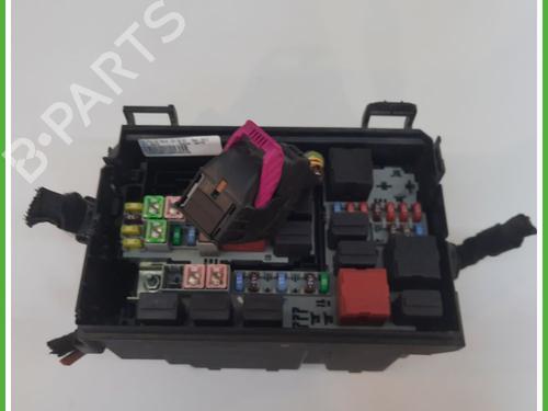 Used Fuse box OPEL CORSA D (S07) 1.2 (L08, L68) (80 hp) 13637527