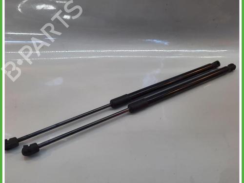 Used Tailgate lift support Tailgate lift support VW T-ROC (A11, D11) 1.5 TSI (150 hp) 40133090 40133090