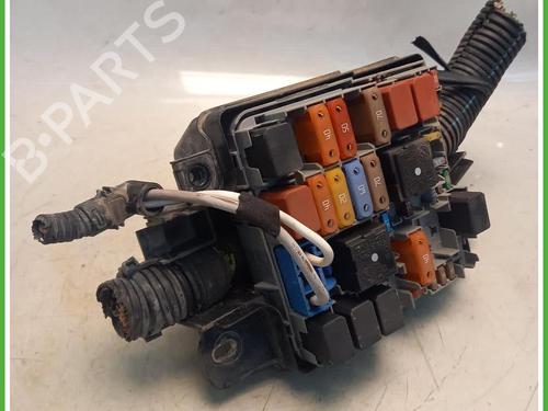 fuse-box-fiat-grande-punto-199_-2005-40075789 main image