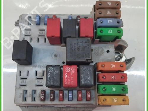 fuse-box-vw-golf-v-1k1-2003-2004-2005-2006-2007-2008-2009-2010-40133390 main image