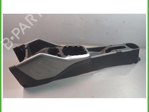Used Middle console Middle console SUZUKI IGNIS III (MF, FF) 1.2 Hybrid (ATK412) (83 hp) 40137646 40137646