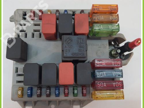 Used Fuse box FIAT PUNTO (188_) 1.2 16V 80 (188.233, .235, .253, .255, .333, .353, .639,... (80 hp) 11368025
