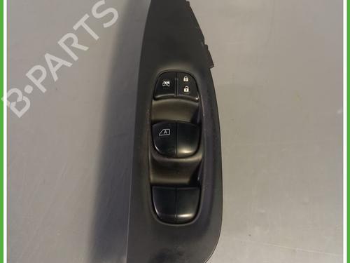 Used Switch NISSAN QASHQAI II (J11, J11_) 1.5 dCi (110 hp) 30560589