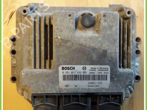 Used Engine control unit (ECU) RENAULT MASTER II Van (FD) 2.5 dCi 120 (115 hp) 13303094