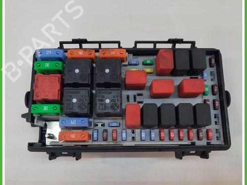 Used Fuse box Fuse box FIAT GRANDE PUNTO (199_) 1.2 (65 hp) 40134724 40134724