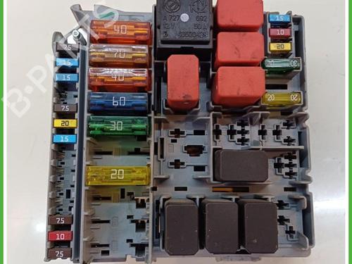 Used Fuse box Fuse box FIAT PANDA (169_) 1.2 (169.AXB11, 169.AXB1A) (60 hp) 40136456 40136456