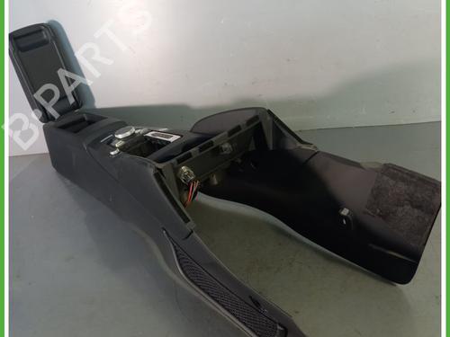 Armrest / Center console AUDI A3 Sportback (8VA, 8VF) 2.0 TDI | BP29355949I20 