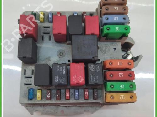 Used Fuse box Fuse box SEAT TOLEDO I (1L2) 1.6 i (101 hp) 40133304 40133304