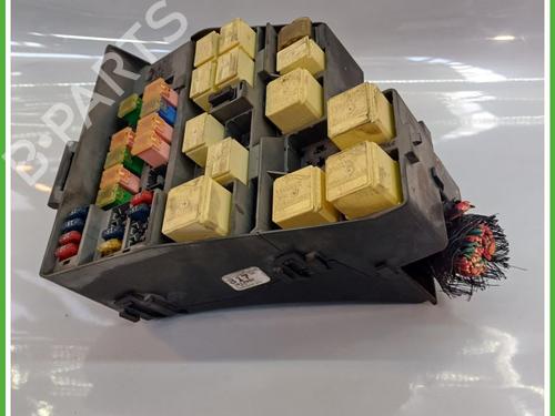 Fuse box JAGUAR S-TYPE II (X200) 3.0 V6 | BP17980883E1 