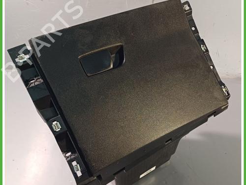 Used Glove box RENAULT CLIO V (B7_) 1.6 E-TECH 140 (B7MU) (140 hp) 21681599