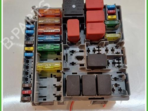 Used Fuse box Fuse box FIAT PANDA (169_) 1.2 (169.AXB11, 169.AXB1A) (60 hp) 40138087 40138087