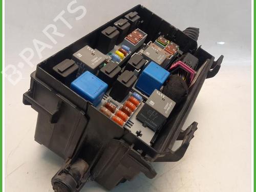 Used Fuse box Fuse box OPEL CORSA D (S07) 1.2 LPG (L08, L68) (86 hp) 40073188 40073188