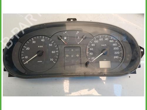 Used Instrument cluster Instrument cluster RENAULT MEGANE Scenic (JA0/1_) 1.6 16V (JA0B, JA04, JA11, JA00) (107 hp) 40147847 40147847