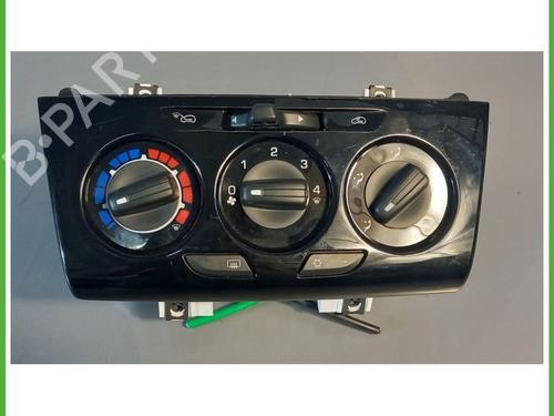 Used Climate control LANCIA YPSILON (312_) 1.3 D Multijet (312.YXE1A, 312.YXU1A) (95 hp) 30295397