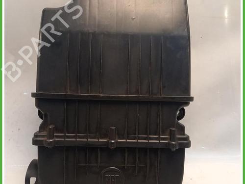 Used Air filter box Air filter box FIAT GRANDE PUNTO (199_) 1.4 Natural Power (78 hp) 40149247 40149247