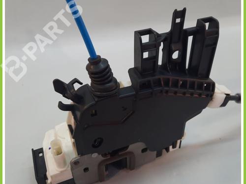 Front left lock MERCEDES-BENZ GLA-CLASS (X156) GLA 200 CDI / d (156.908) | BP11719883C98 