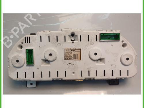 Instrument cluster VOLVO V40 Estate (645) 1.9 DI | BP26671724C47 