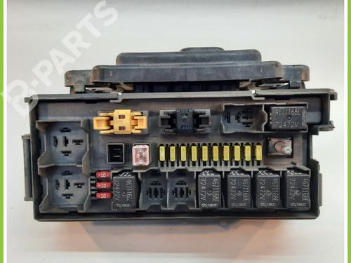 Fuse box JEEP GRAND CHEROKEE II (WJ, WG) 2.7 CRD 4x4 (163 hp) 11370682