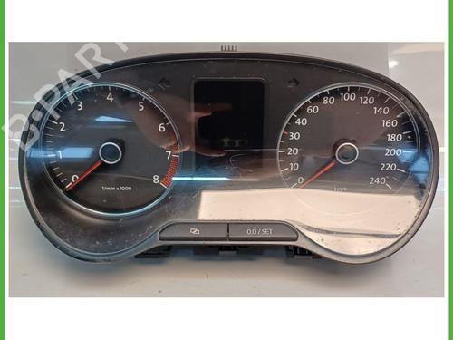 Used Instrument cluster VW POLO V (6R1, 6C1) 1.2 (70 hp) 22215134