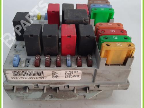 Zekeringkast LANCIA YPSILON (843_) 1.3 D Multijet (843.AXE11, 843.AXE1A) | BP11368642E1 