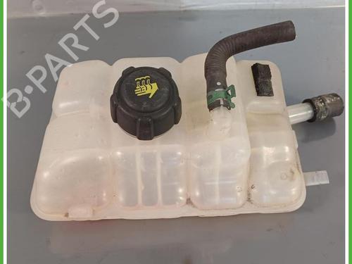 Used Expansion tank Expansion tank RENAULT MEGANE IV Hatchback (B9A/M/N_) 1.5 dCi 110 (B9A3) (110 hp) 40141789 40141789