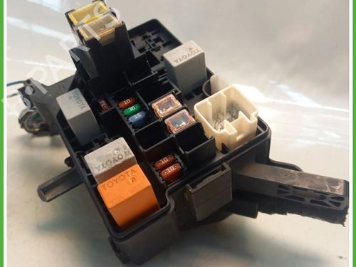 Fuse box TOYOTA YARIS (_P1_) 1.3 (SCP12_, SCP13_, SCP12R, SCP13R) | BP29582009E1 