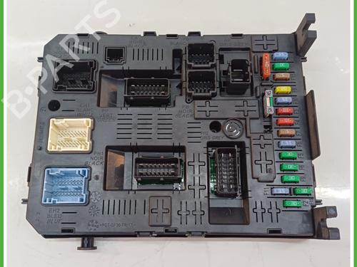Used Fuse box CITROËN C4 Grand Picasso I (UA_) 2.0 HDi 138 (136 hp) 17313405