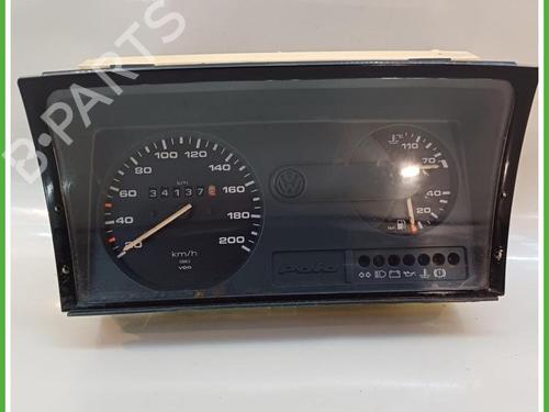 Used Instrument cluster Instrument cluster VW POLO II (86C, 80) 1.0 Cat (45 hp) 40137905 40137905