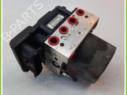 Used ABS pump FIAT PUNTO (188_) 1.2 Bifuel (60 hp) 13246905
