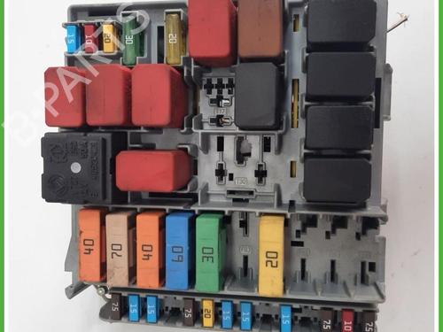 Used Fuse box Fuse box RENAULT CLIO III (BR0/1, CR0/1) 1.5 dCi (88 hp) 40131872 40131872