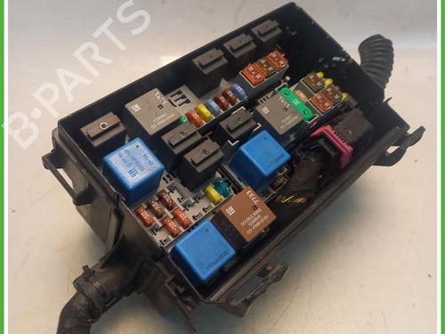 Fuse box OPEL MERIVA B MPV (S10) 1.4 LPG (75) | BP40074352E1 - Image 5