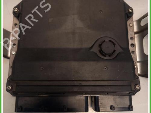 Used Engine control unit (ECU) Engine control unit (ECU) TOYOTA YARIS (_P9_) 1.3 VVT-i (SCP90_, SCP90R) (87 hp) 40072933 40072933