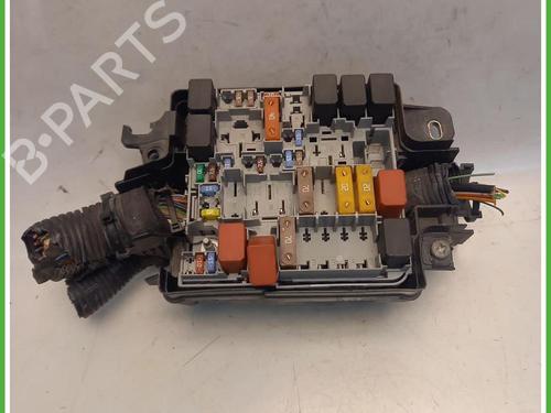 Used Fuse box Fuse box FIAT PUNTO (199_) 1.2 (199AXZ1A, 199BXZ1A) (69 hp) 40075592 40075592