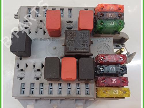 Used Fuse box FIAT PUNTO (188_) 1.2 60 (188.030, .050, .130, .150, .230, .250) (60 hp) 17313396