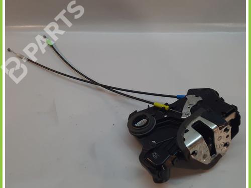 Used Front left lock TOYOTA AURIS (_E18_) 1.4 D-4D (NDE180_, NDE180R) (90 hp) 11720358