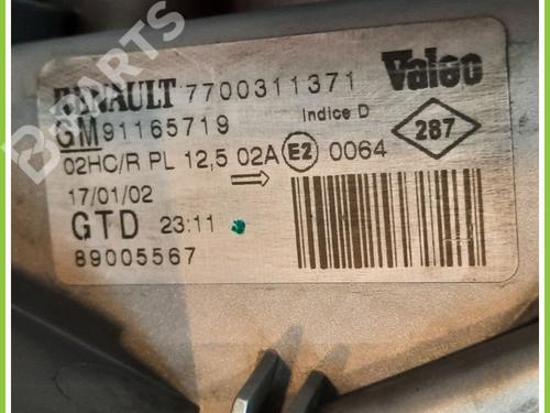 Left headlight RENAULT TRAFIC II Van (FL) 1.9 dCi 100 (FL0C) | BP11721909C28 